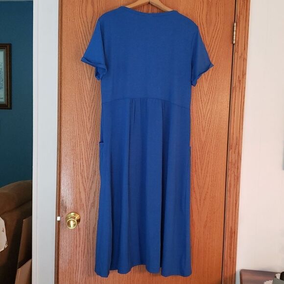Sara Morgan Blue Shift Dress with Side Pockets Sz LP - Picture 2 of 5